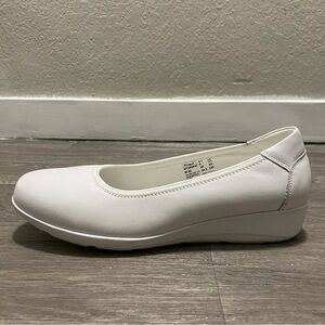 Womens Propet Yara Shoes Women's 8.5 White Leather Comfort Wedge Slip On Work
